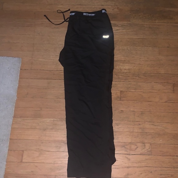 Black scrub bottoms with pocket - Picture 1 of 2